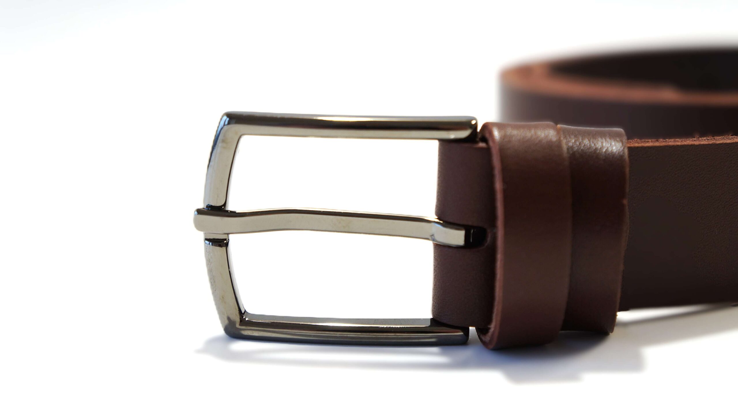 Moteriško diržo sagtis